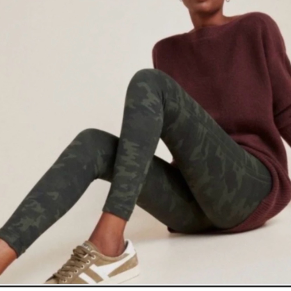 SPANX Look at me Now Camo Leggings